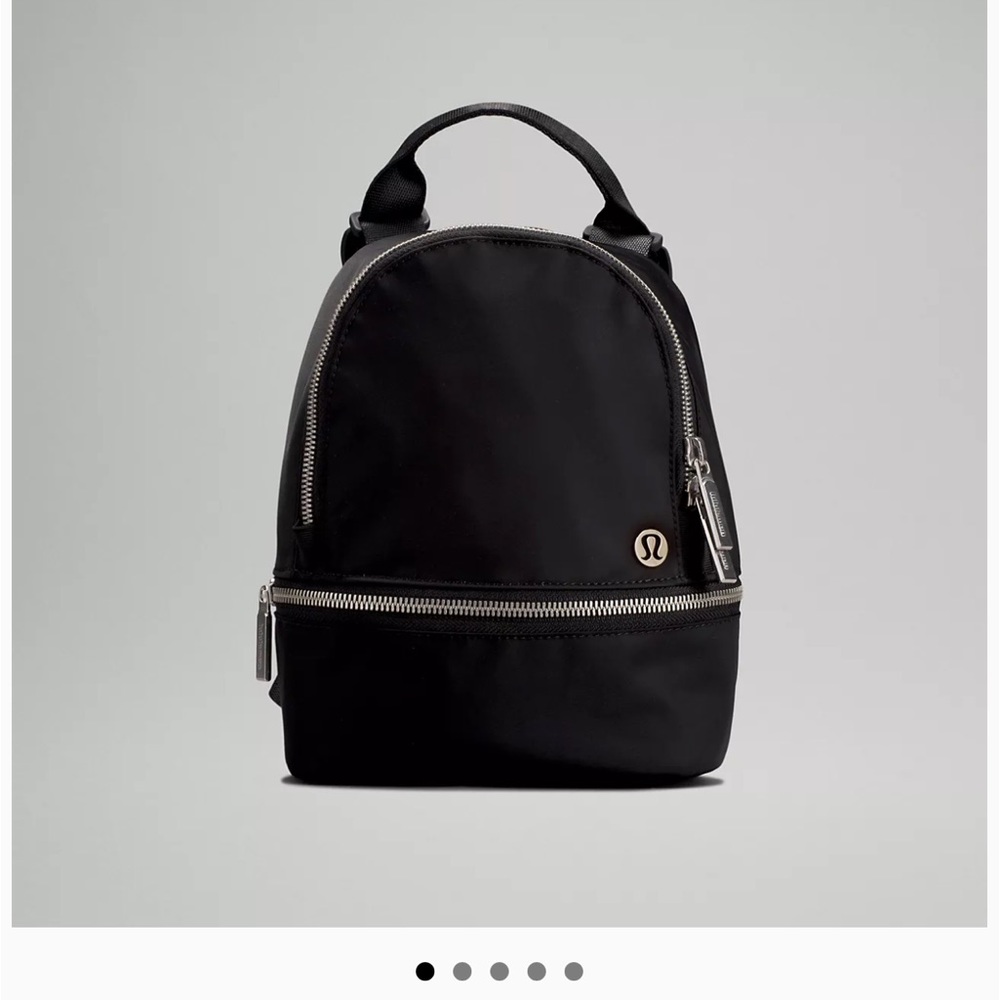 Lululemon adventurer backpack